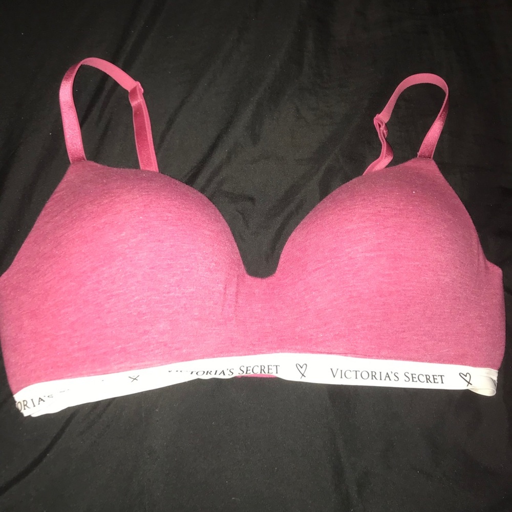 Victoria Secret Pink and White Body Lining Bra
